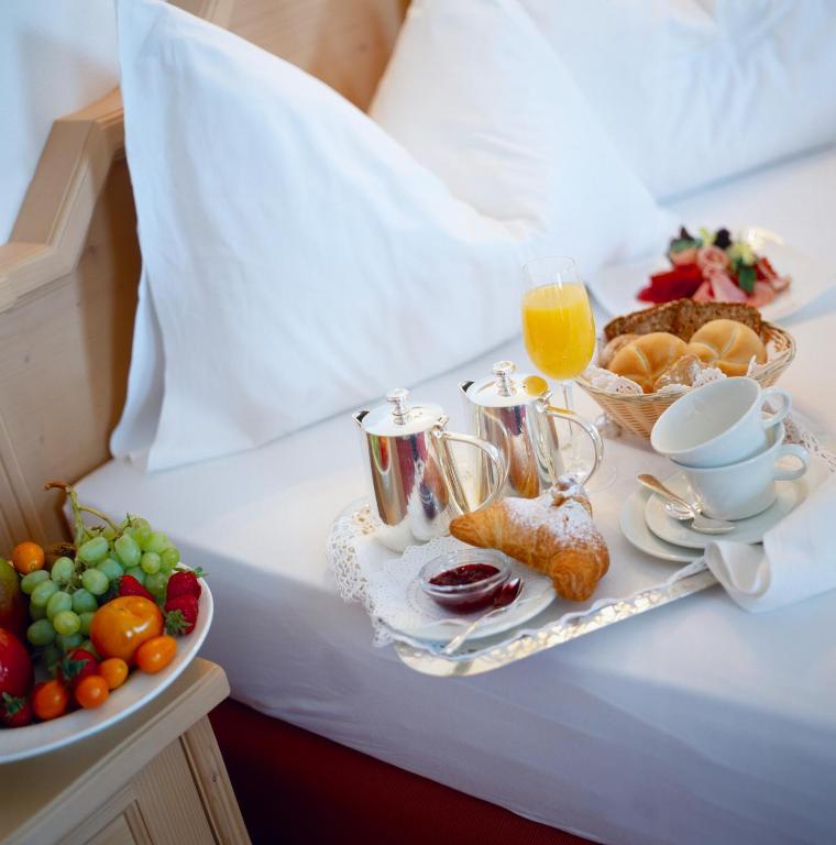 Residenze Mathilda Hotel Silandro Luaran gambar