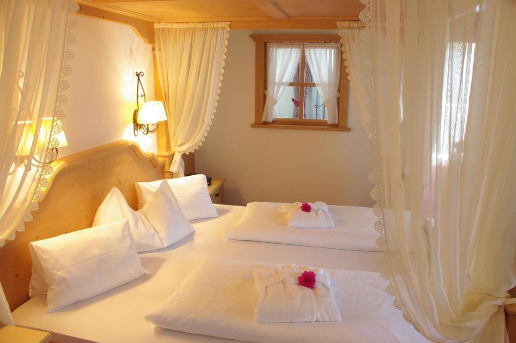 Residenze Mathilda Hotel Silandro Bilik gambar