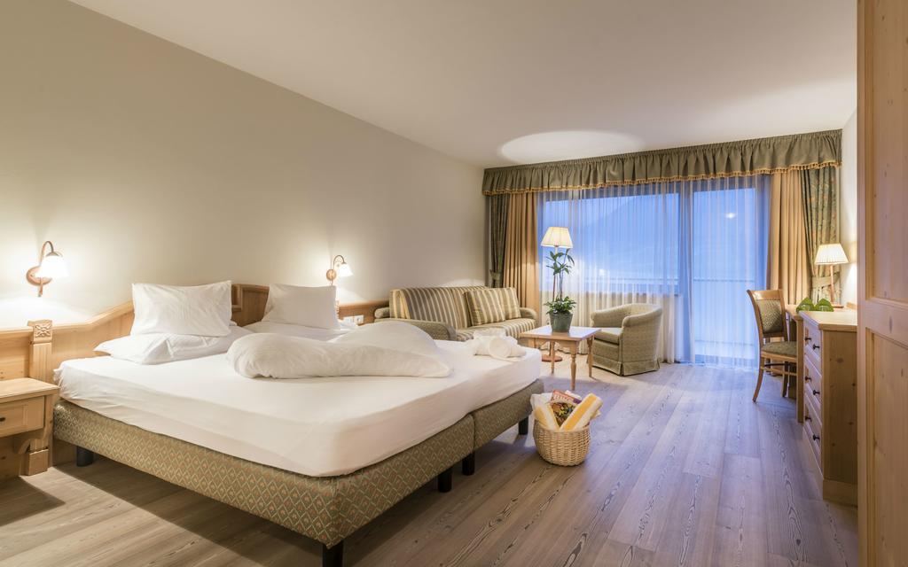 Residenze Mathilda Hotel Silandro Bilik gambar